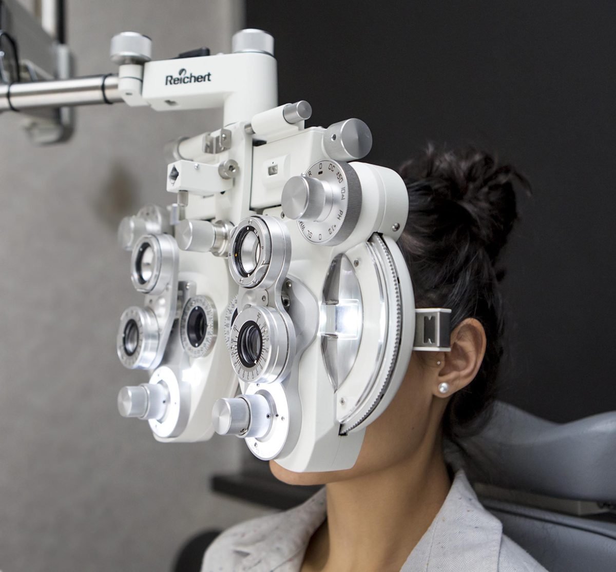 phoroptor, metrotown eye doctor