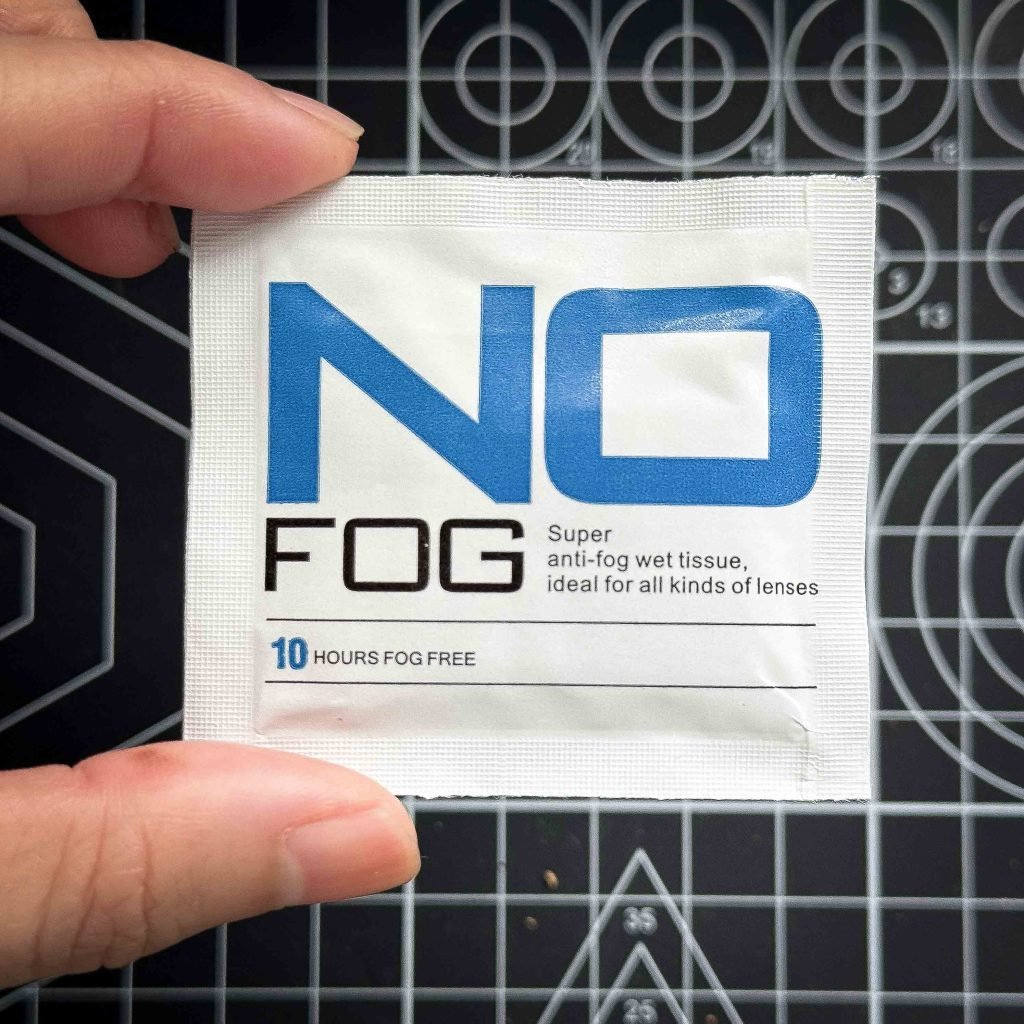 Glasses wipes, no fog