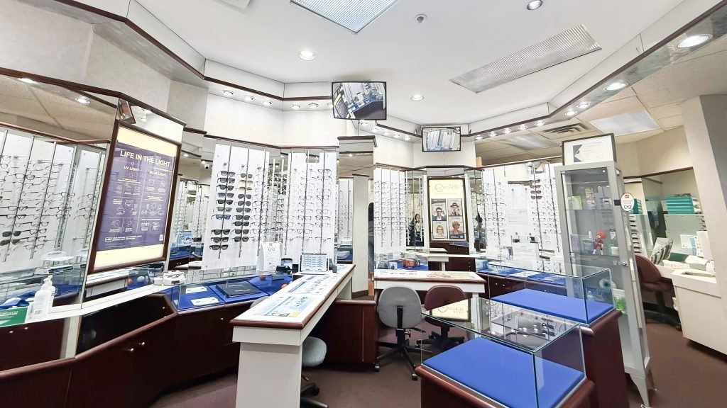 Metrotown Eye Doctor, Burnaby Eye Doctors, Eyeglass lenses